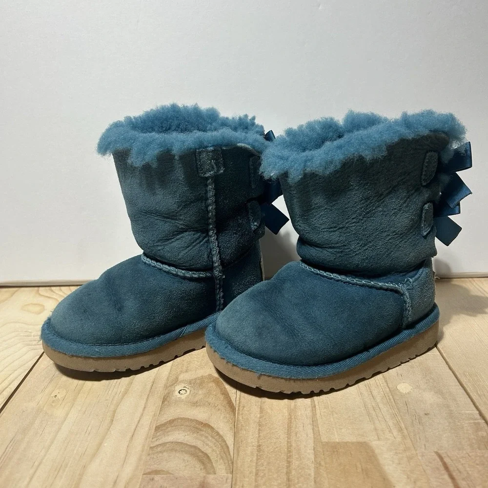 UGG Australia Toddler Bailey Bow II Boot ‎ Sz 7 Ribbon Blue Winter, F27113E